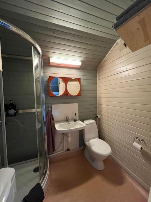 Idyllisk Minihus I Landlige Omgivelser - Med 5 Sengeplasser Og Parkering Åsen Exterior foto